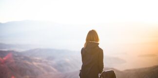 Ile kosztuje wyprodukowanie bluzy w szwalni?