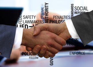 Jaki jest skutek włączenia wymuszaj wieży integralności w utworzonej relacji?