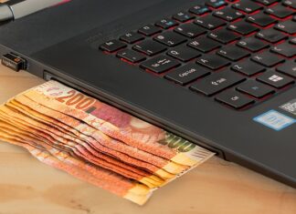 Dlaczego warto korzystać z bankowości elektronicznej?