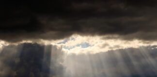 Jakie narzędzia programy umożliwiają pracę w chmurze?