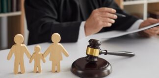 Jaki kolor togi ma radca prawny?