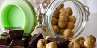 Jakie są dwie zalety korzystania z wirtualizacji komputera?