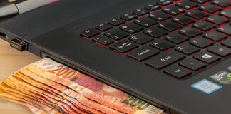 Ile osób korzysta z bankowości internetowej?